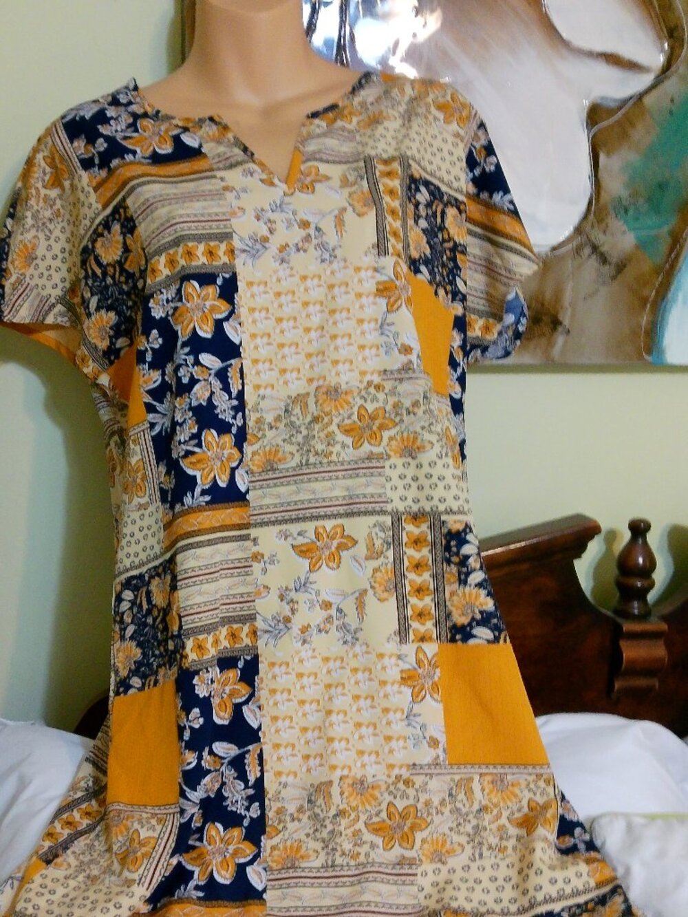 EMERY ROSE DRESS NEW WITOUT TAGS SIZE SMALL